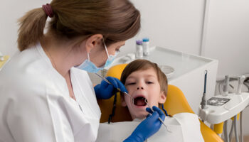 How to Calm Kids During Dental Emergencies for a Stress-Free Visit